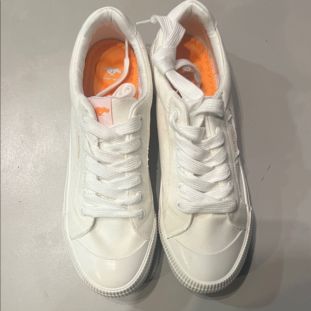 Rocket Dog size 9 White Sneakers with Orange Interior